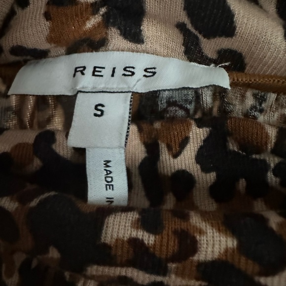 Reiss women’s top with keyhole front - Picture 2 of 2